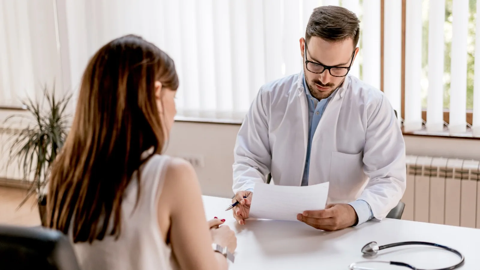 ¿Qué médico trata el hipotiroidismo?